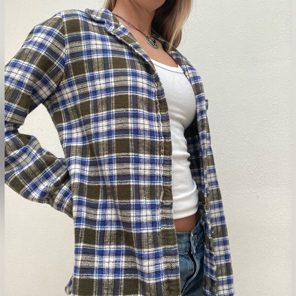 J Crew cozy plaid flannel long sleeve button up shirt - Picture 11 of 11